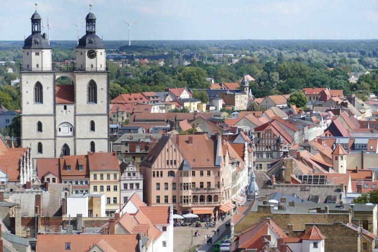 Eine Stadt in Deutschland in Sachsen-Anhalt.